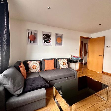 City Centre Apartment Next To Bus And Train Station Inverness Eksteriør bilde